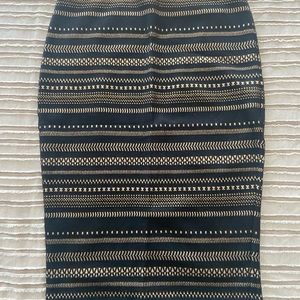 Black with gold metallic pencil skirt
